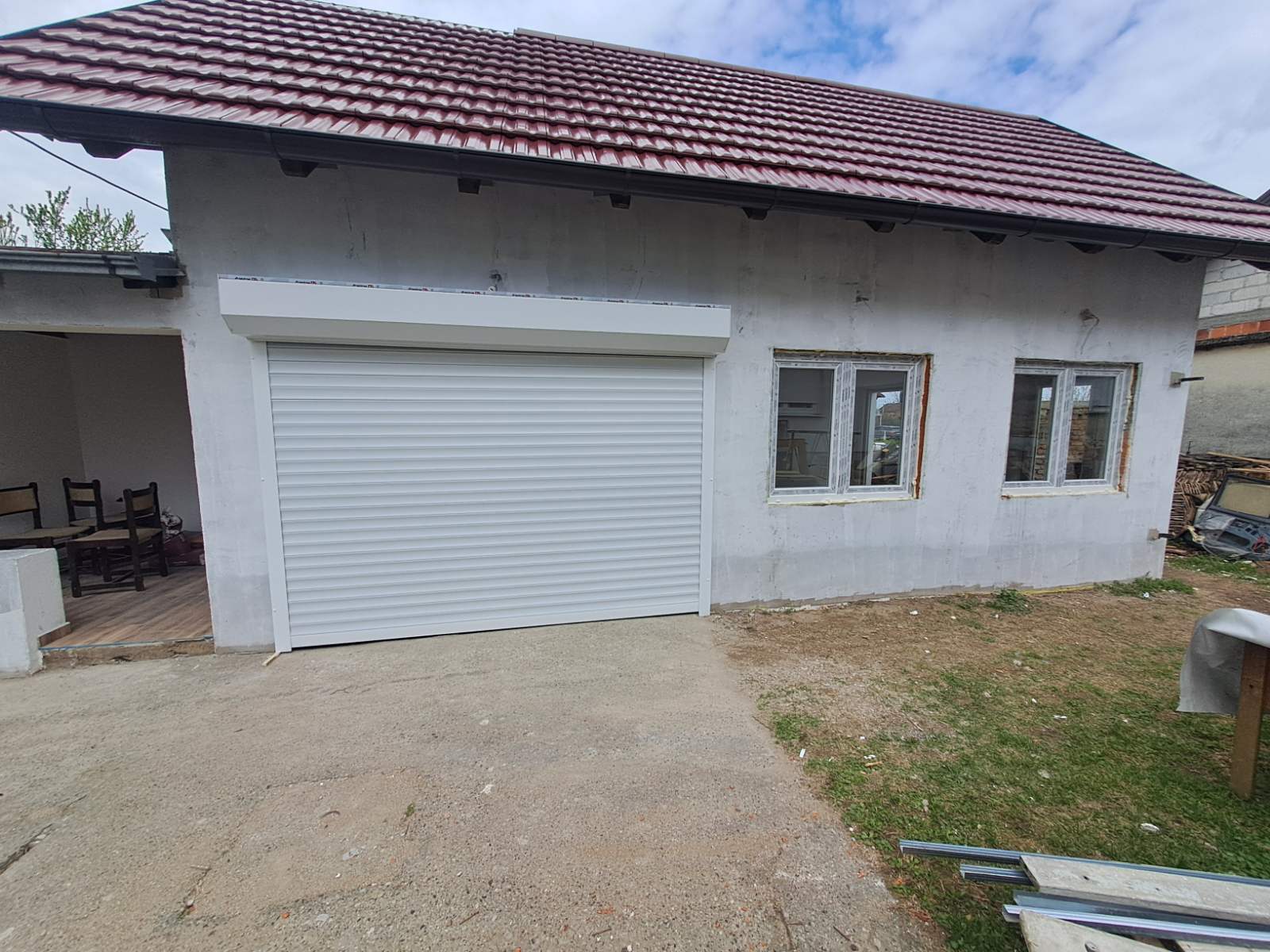 garage-door-and windows